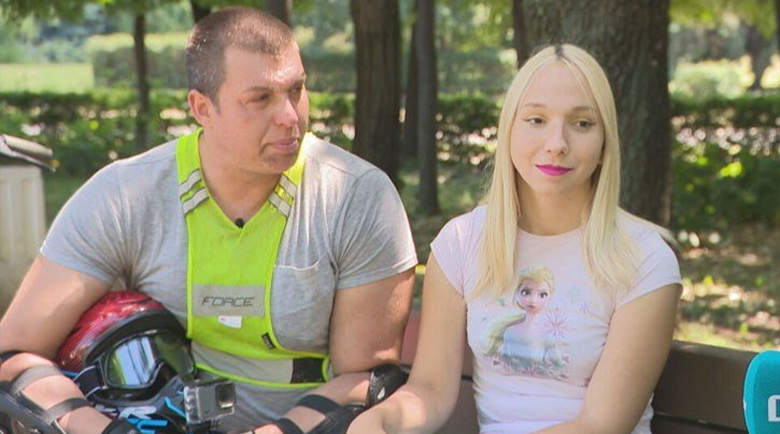 Джендърът Емили: Ще продължавам да летя с тротинетката!